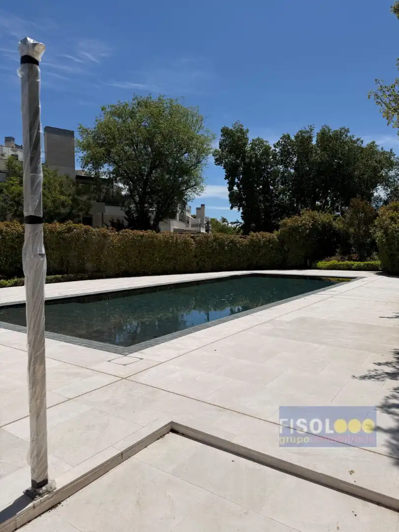 Piscina de Àtic en venda en Madrid amb Aire condicionat, Calefacció i Terrassa
