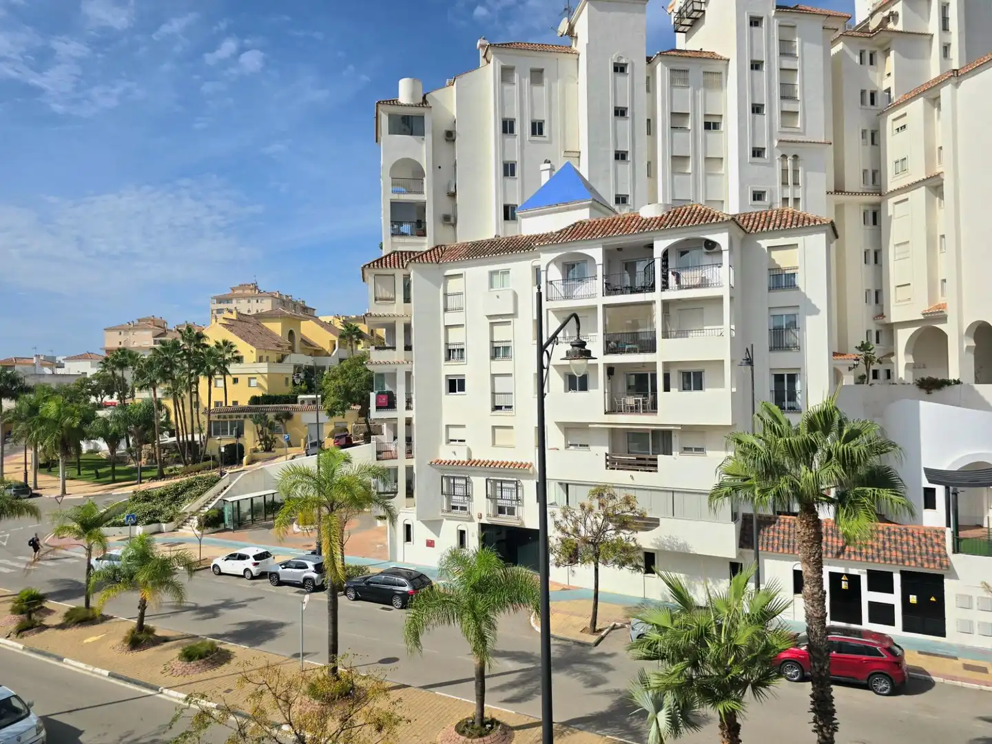 Vista exterior de Apartament de lloguer en Estepona Pueblo