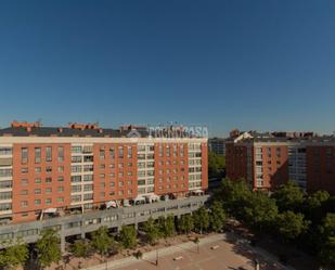 Vista exterior de Pis en venda en Valladolid Capital amb Calefacció, Parquet i Terrassa