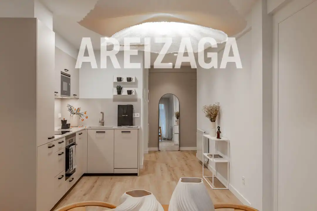 Piso en venta en Karlos I.a Hiribidea carlos, 30, Amara