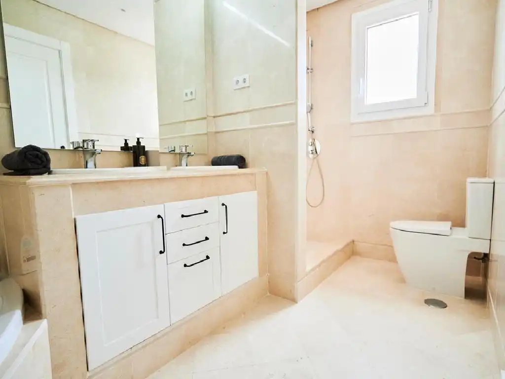 Apartament amb terrassa en venda a Nueva Andalucía, imagen 29