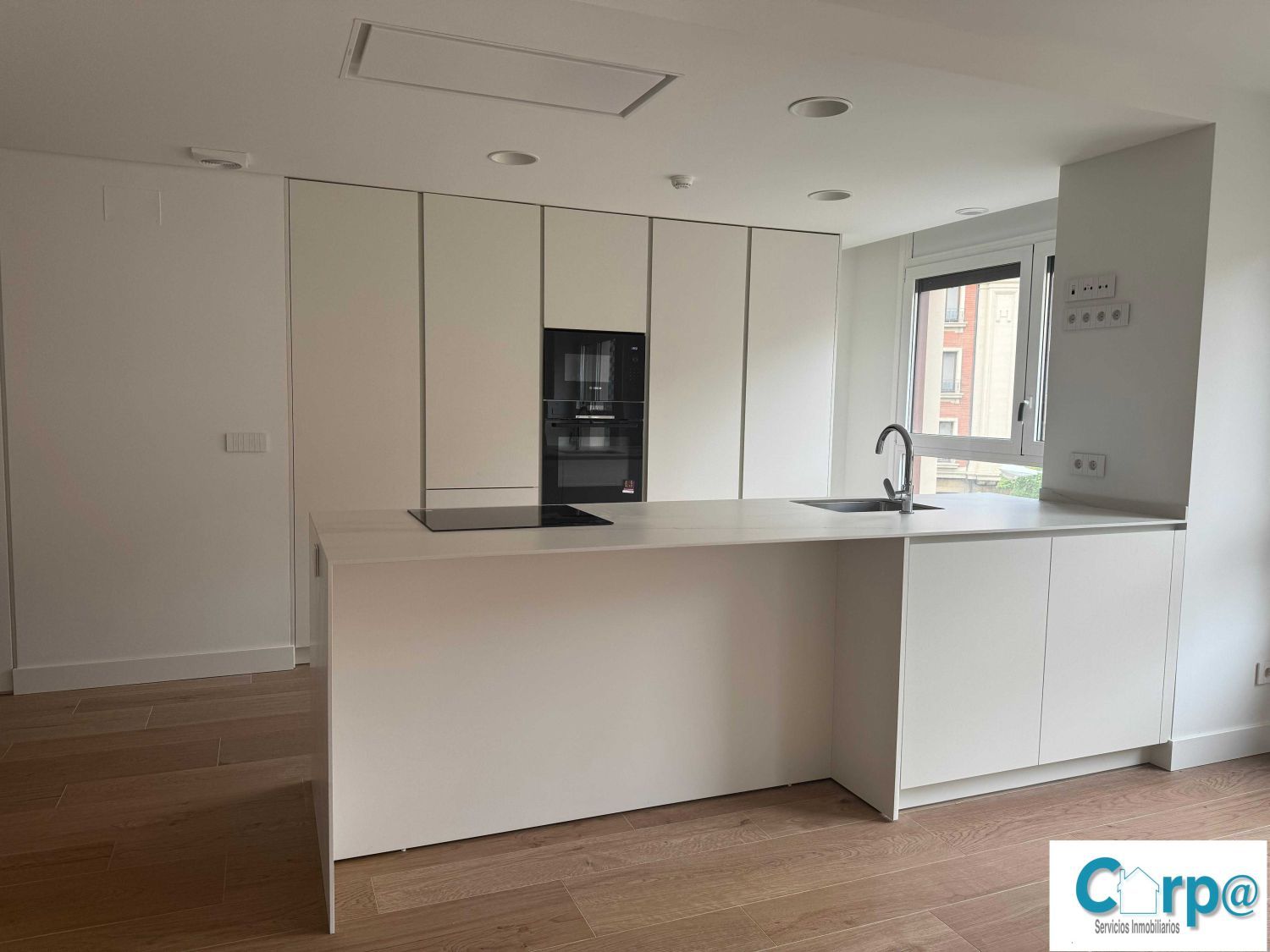 Kitchen of Flat to rent in  Pamplona / Iruña  with Heating, Parquet flooring and Storage room