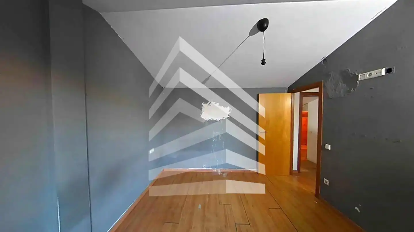 Dormitori de Dúplex en venda en Terrassa amb Aire condicionat, Parquet i Terrassa