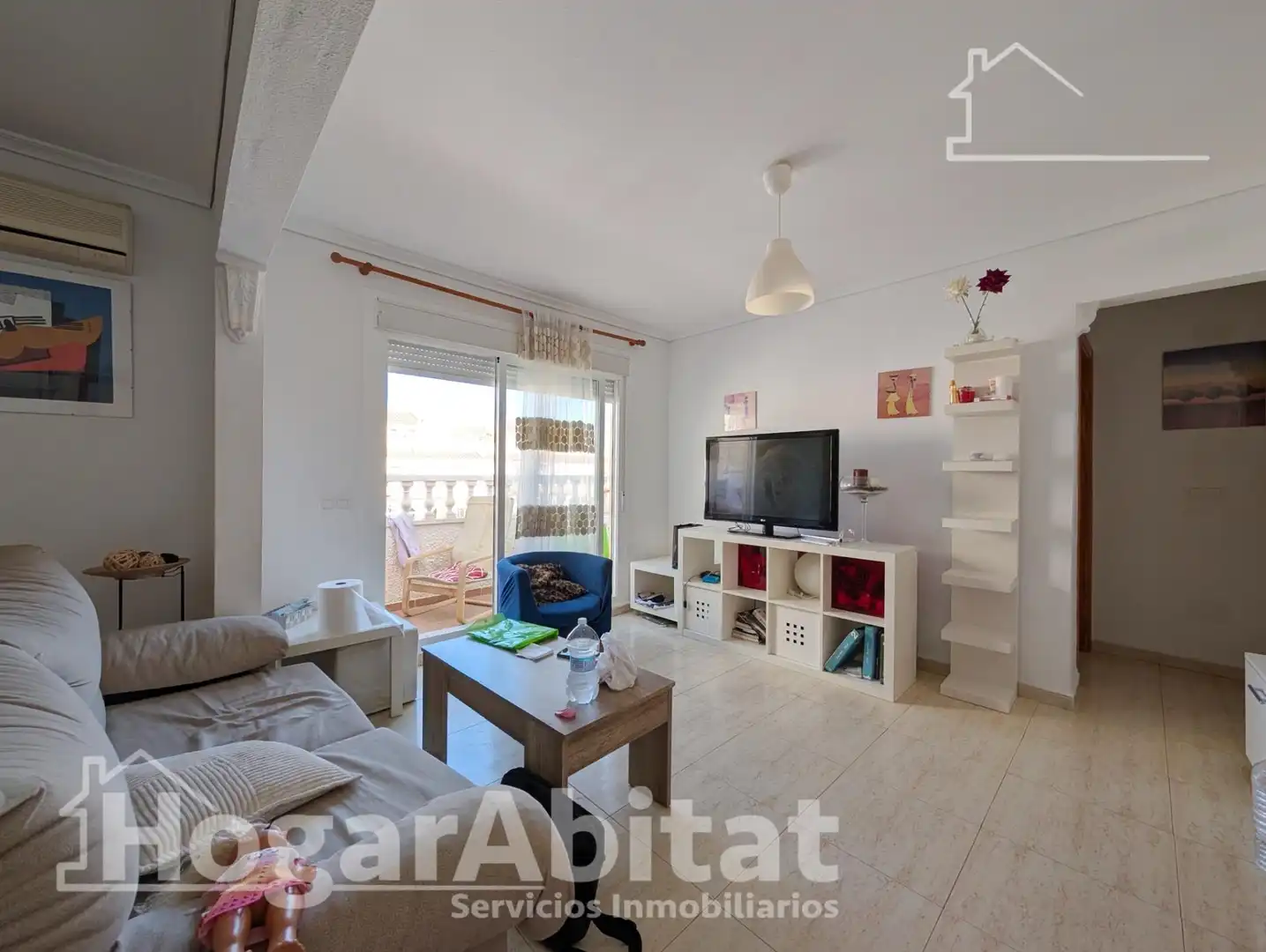 Sala de estar de Casa adosada en venta en Santa Pola con Aire acondicionado, Calefacción y Terraza
