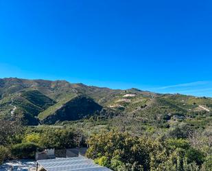 Vista exterior de Finca rústica en venda en Benamargosa amb Aire condicionat, Terrassa i Traster