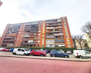 Vista exterior de Pis en venda en Móstoles amb Calefacció, Parquet i Terrassa