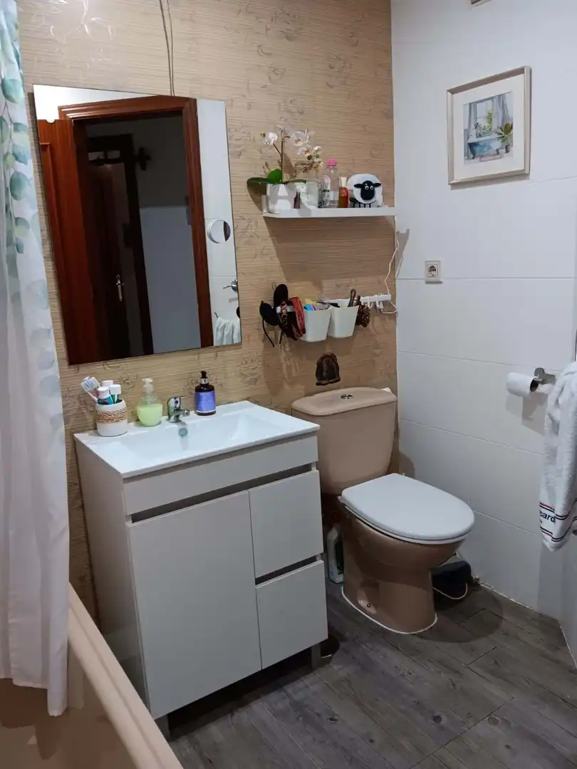 Baño de Piso en venta en Sevilla con Piscina