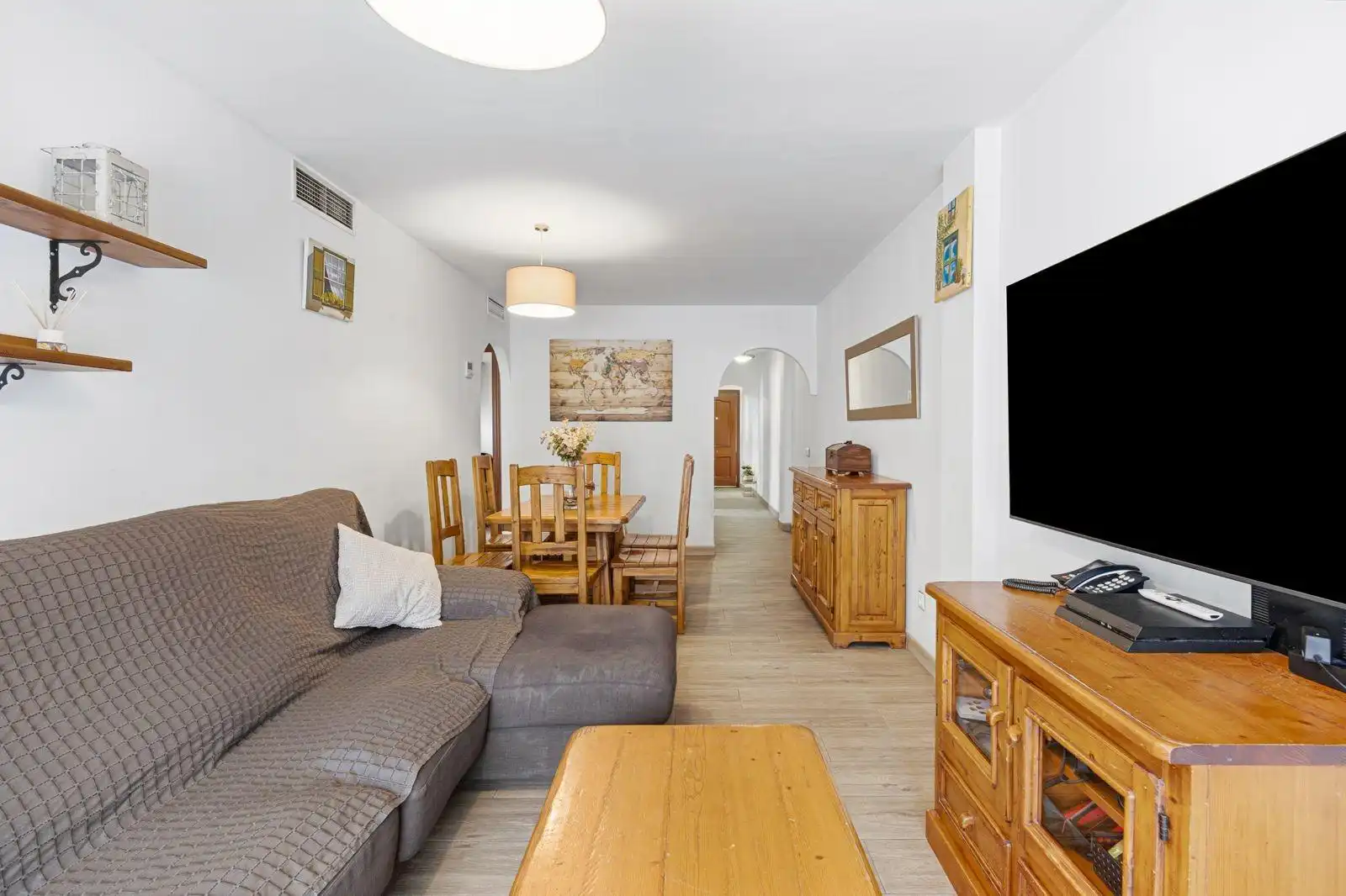 Apartament amb piscina en venda a Las Lagunas, imagen 3