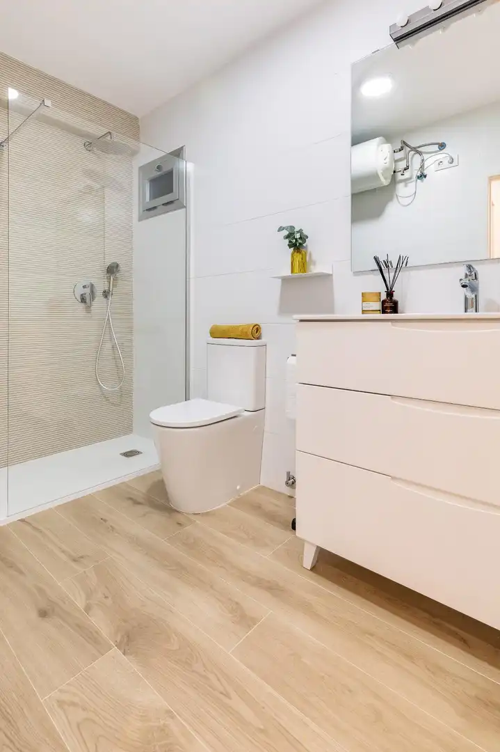 Bathroom of Flat for sale in Pobles del Sud
