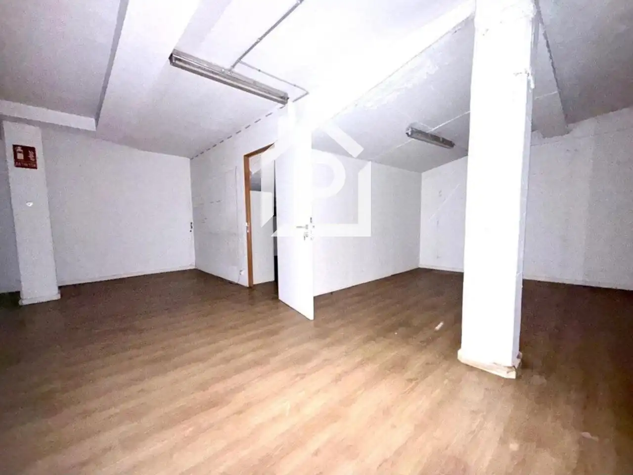 Local comercial en venta en Salvador Dalí i Domènech, imagen 11