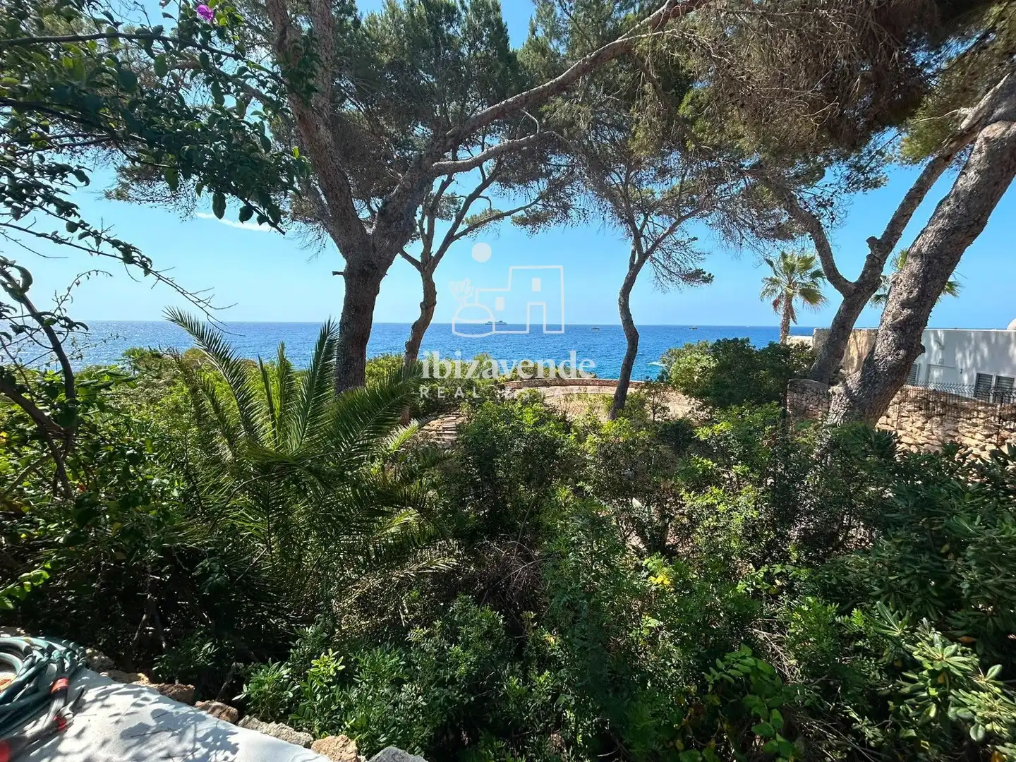 Einfamilien-Reihenhaus zur Miete in Santa Eulària des Riu mit Klimaanlage, Heizung und Terrasse