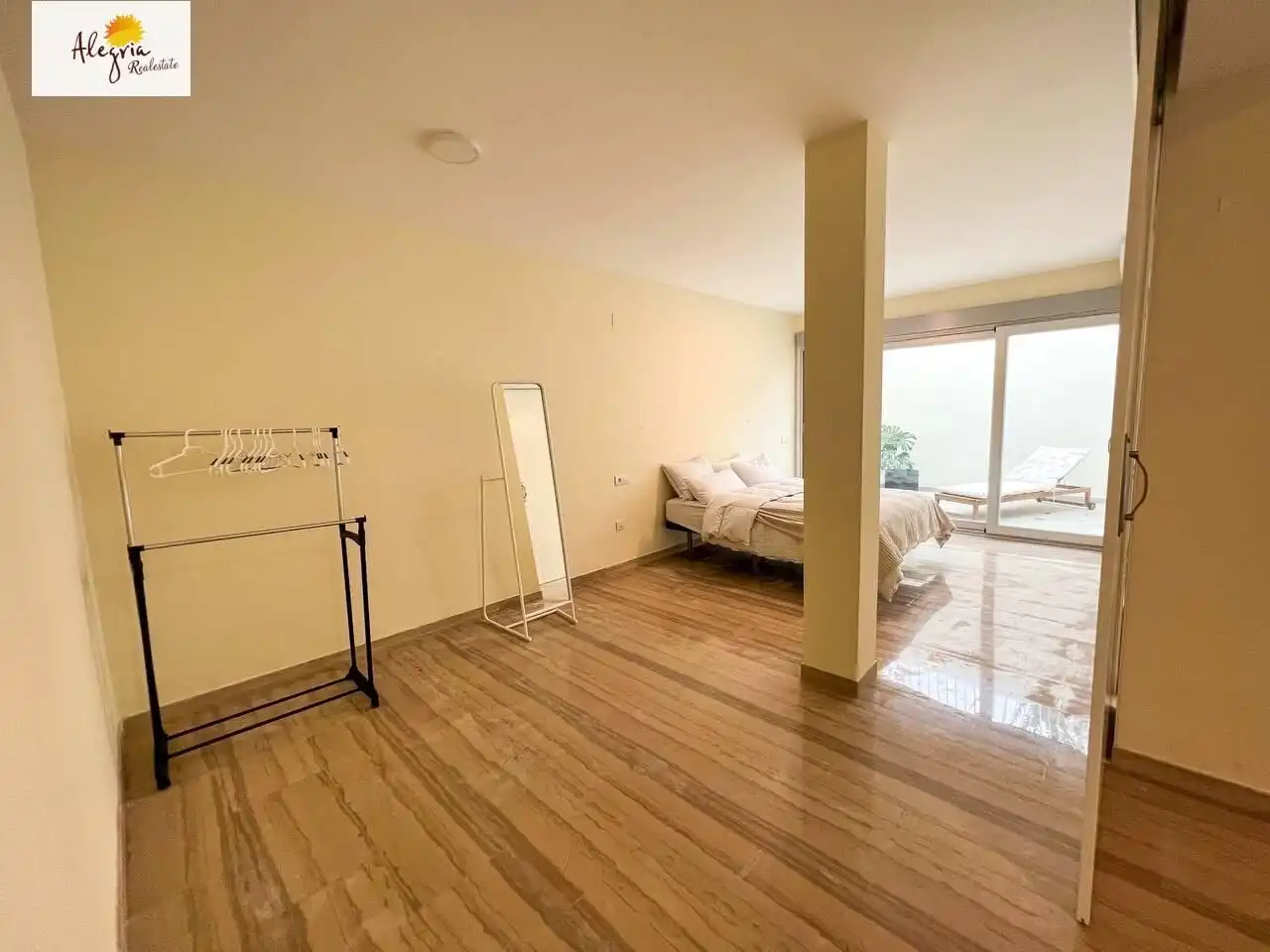 Habitación de Casa o chalet en venta en Chiva con Aire acondicionado, Calefacción y Jardín privado