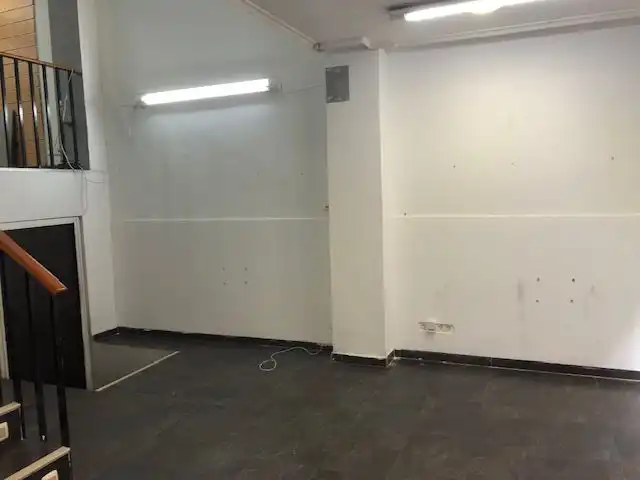 Local comercial en venda a Calle de Arias, imagen 10