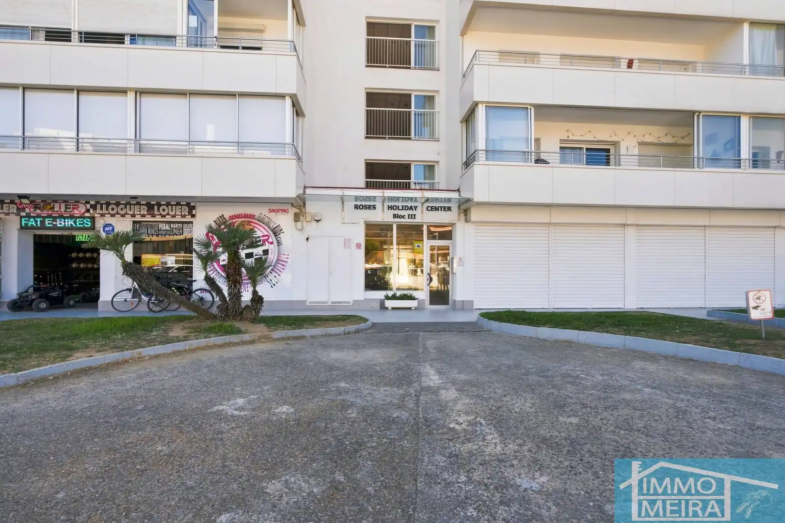 Vista exterior de Apartamento en venta en Roses con Aire acondicionado, Calefacción y Terraza