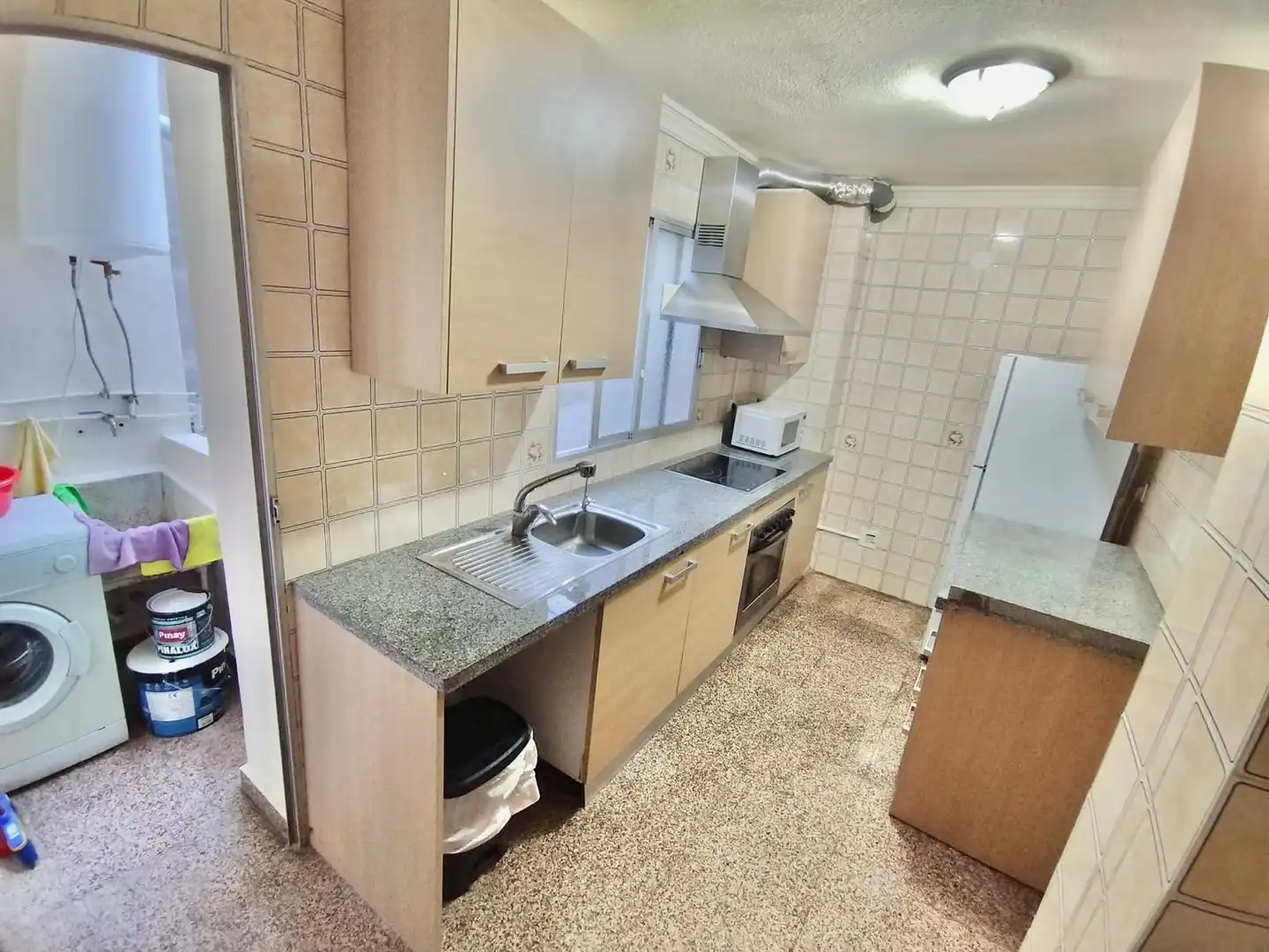 Cocina de Apartamento de alquiler en Almoradí con Amueblado, Microondas y TV