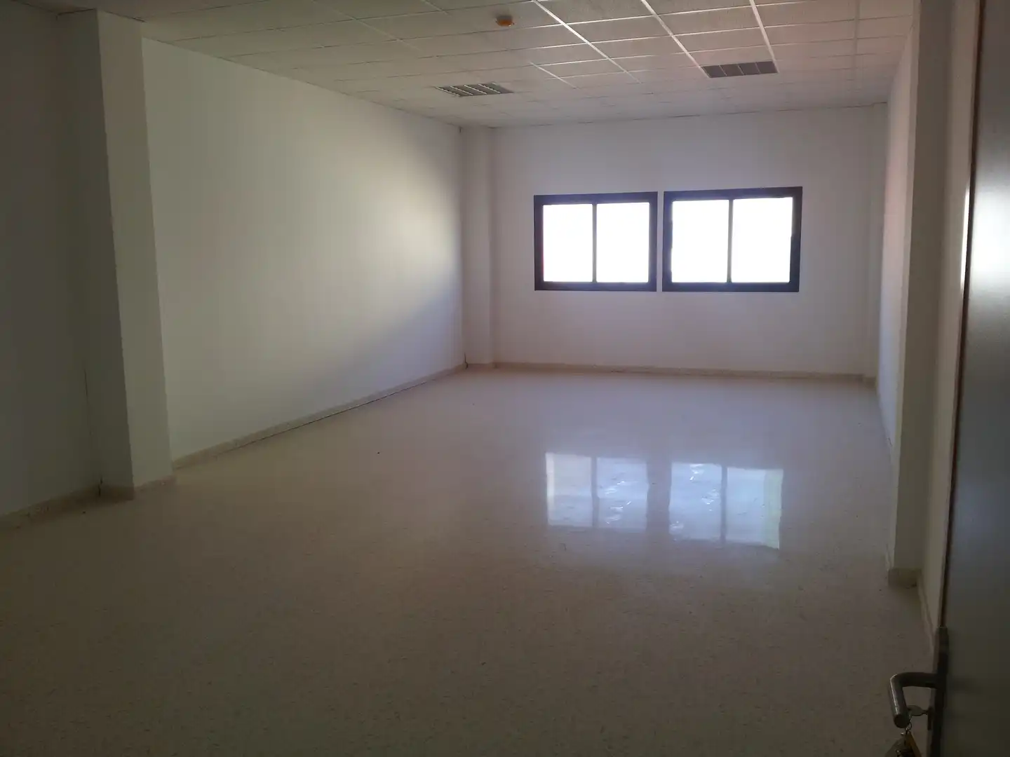 Oficina amb ascensor en venda a Calle James Watt 1, imagen 3