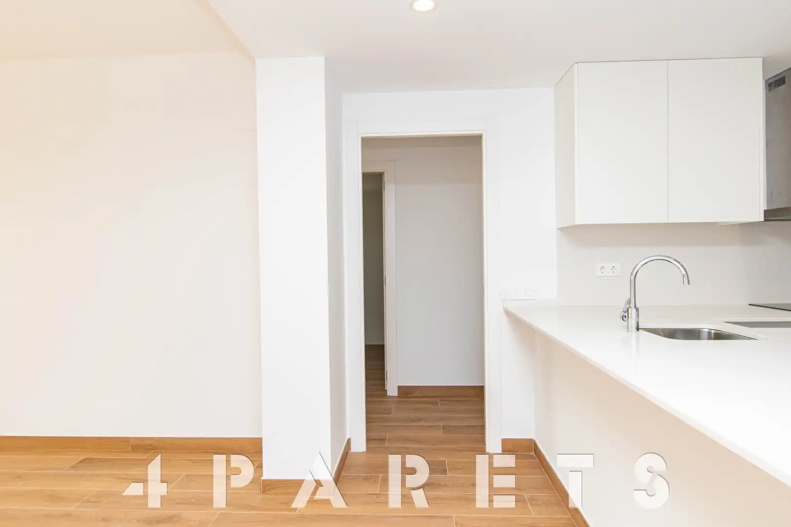 Habitación de Piso de alquiler en Cabrera de Mar con Aire acondicionado, Calefacción y Horno