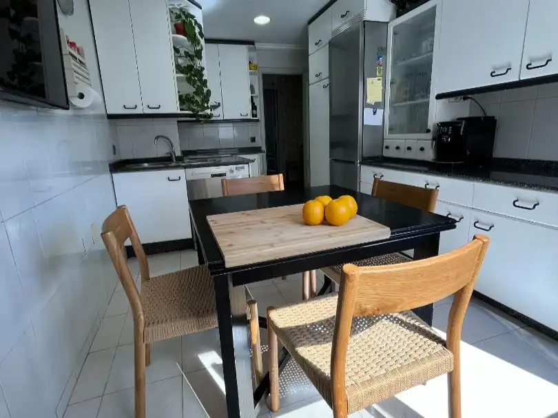 Comedor de Piso en venta en Vigo  con Balcón