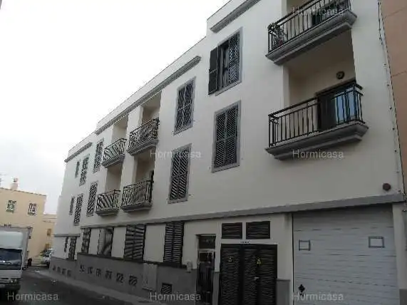 Vista exterior de Pis en venda en Teguise amb Traster, Moblat i Internet
