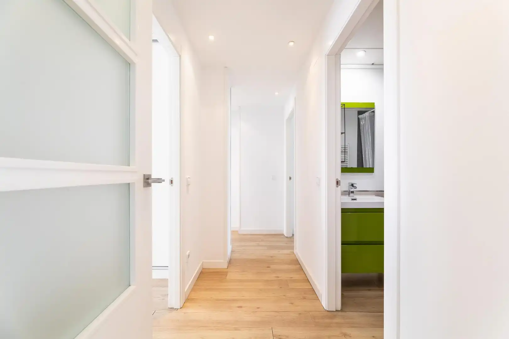 Flat for rent in Madrid  with Air Conditioner and Heating