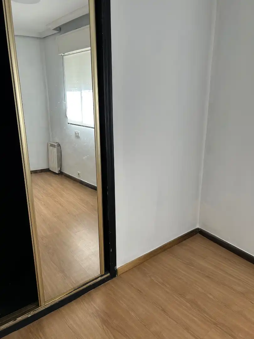 Casa adosada en venta en Vigo  con Jardín privado