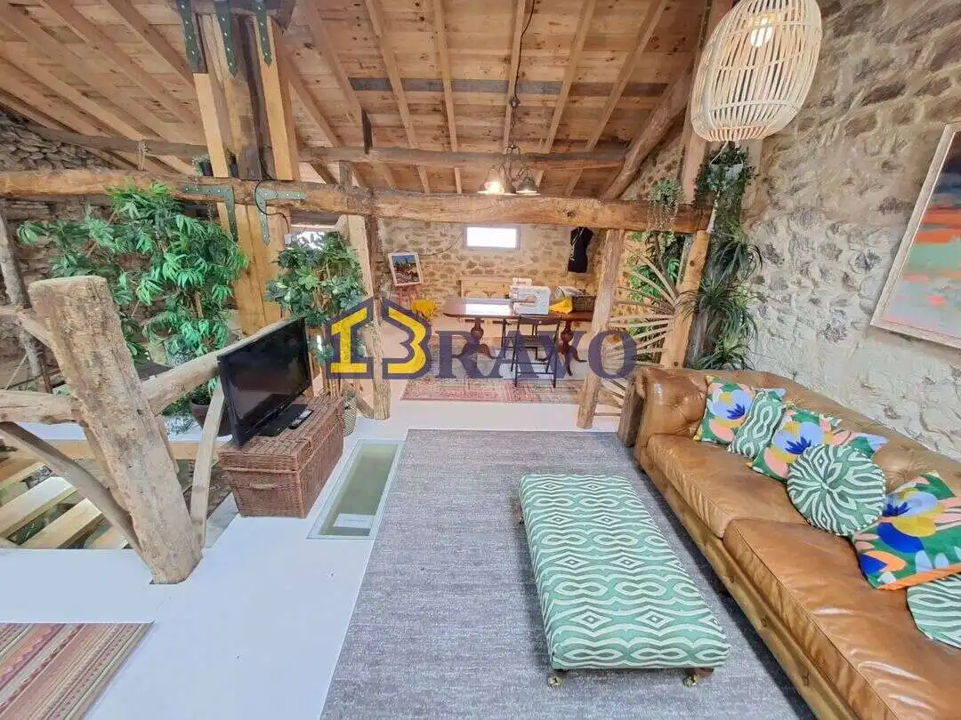 Casa adosada en venta en Merindad de Cuesta-Urria