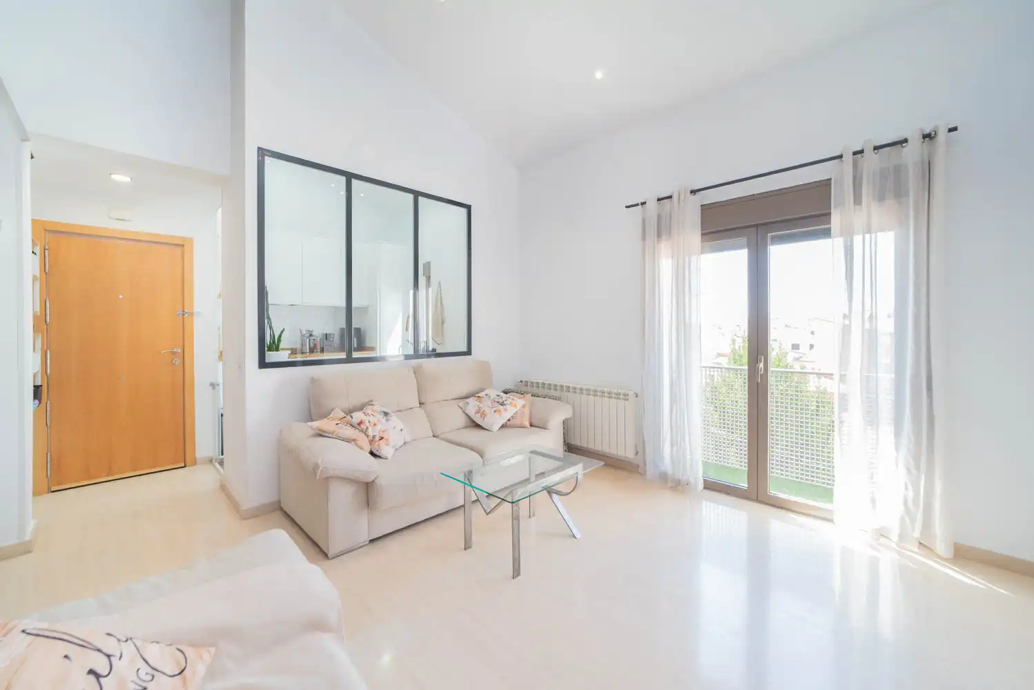 Sala de estar de Dúplex en venta en Illescas con Aire acondicionado, Calefacción y Horno