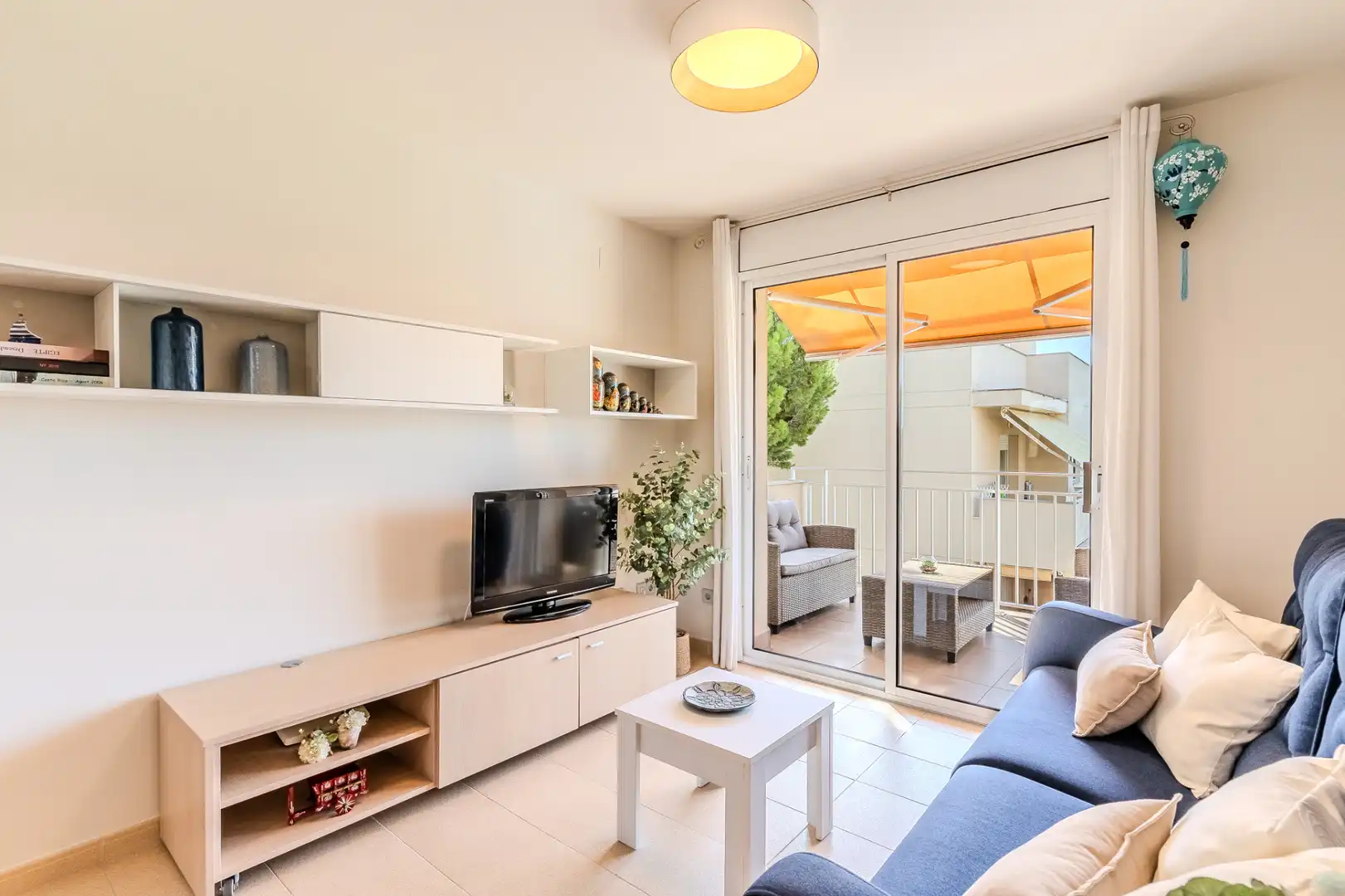 Sala de estar de Piso en venta en L'Ampolla con Aire acondicionado, Calefacción y Jardín privado