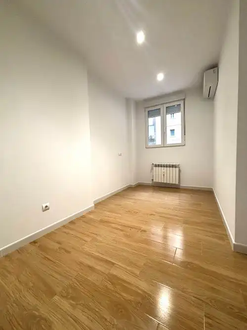 Habitación de Piso en venta en Madrid con Aire acondicionado, Calefacción y Terraza