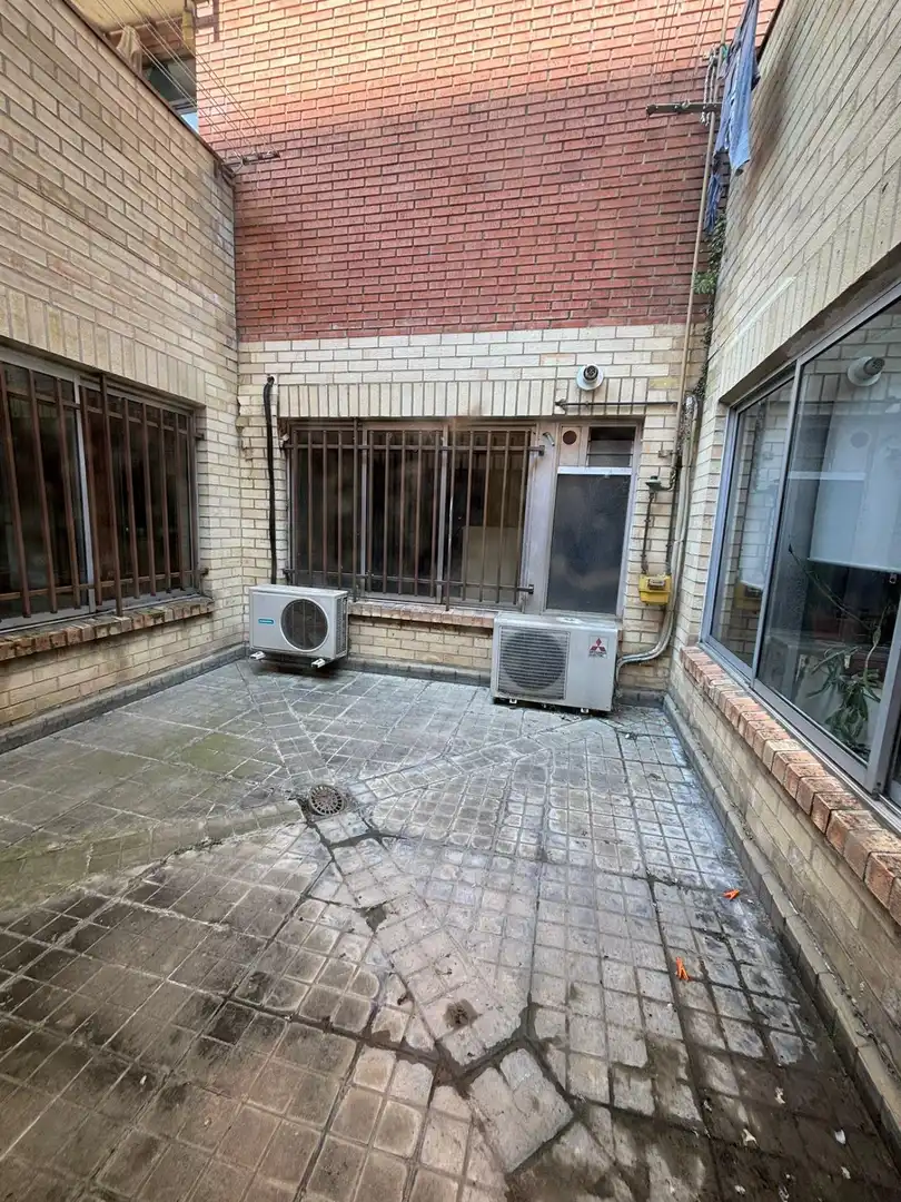 Vista exterior de Oficina en venda en Valladolid amb Aire condicionat i Calefacció