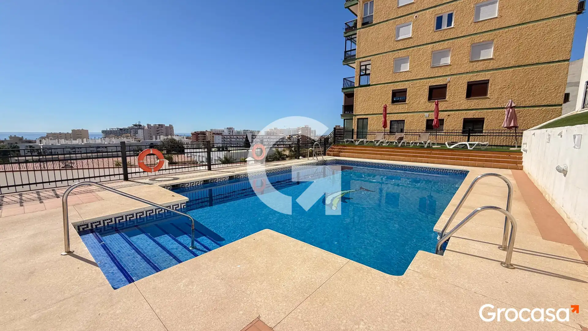 Swimming pool of Flat for sale in Torremolinos  with Air Conditioner, Heating and Terrace
