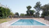Swimming pool of Single-family semi-detached for sale in Caldes de Montbui  with Air Conditioner, Heating and Private garden