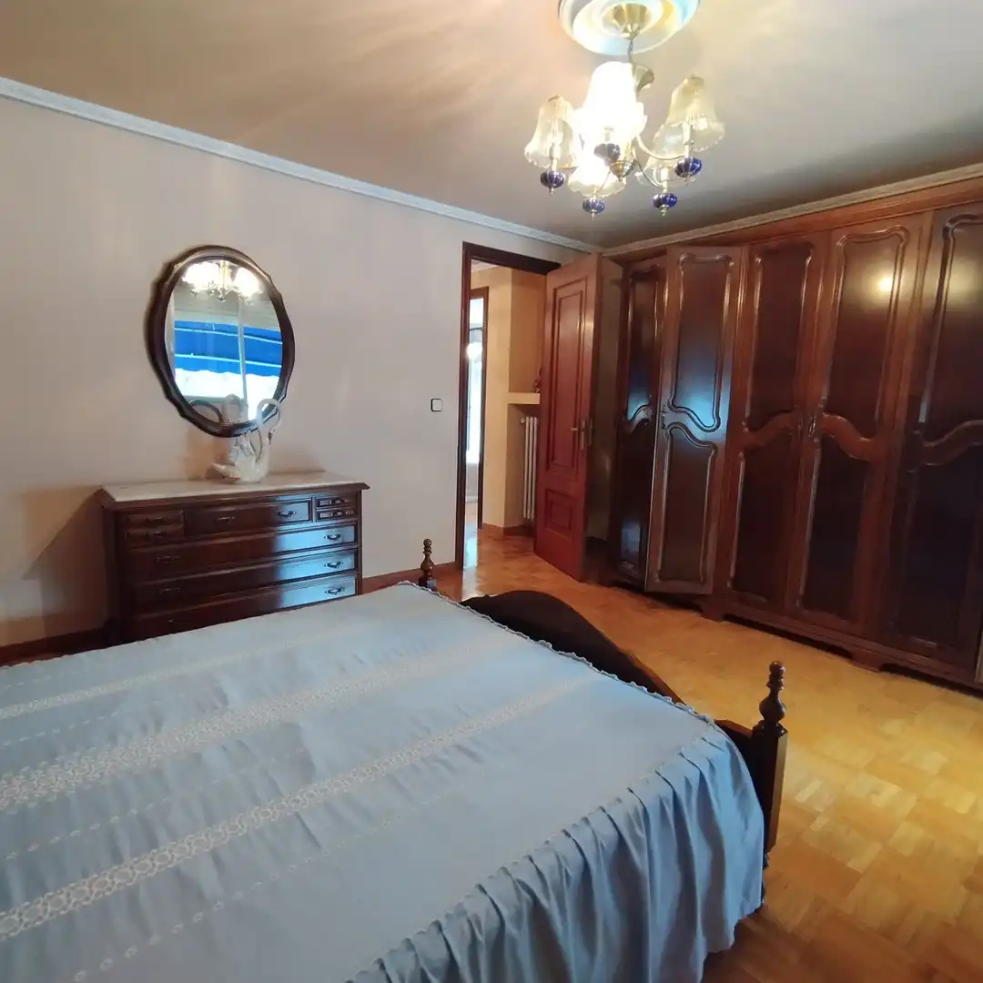 Dormitori de Casa o xalet en venda en Villaviciosa amb Calefacció, Terrassa i Traster