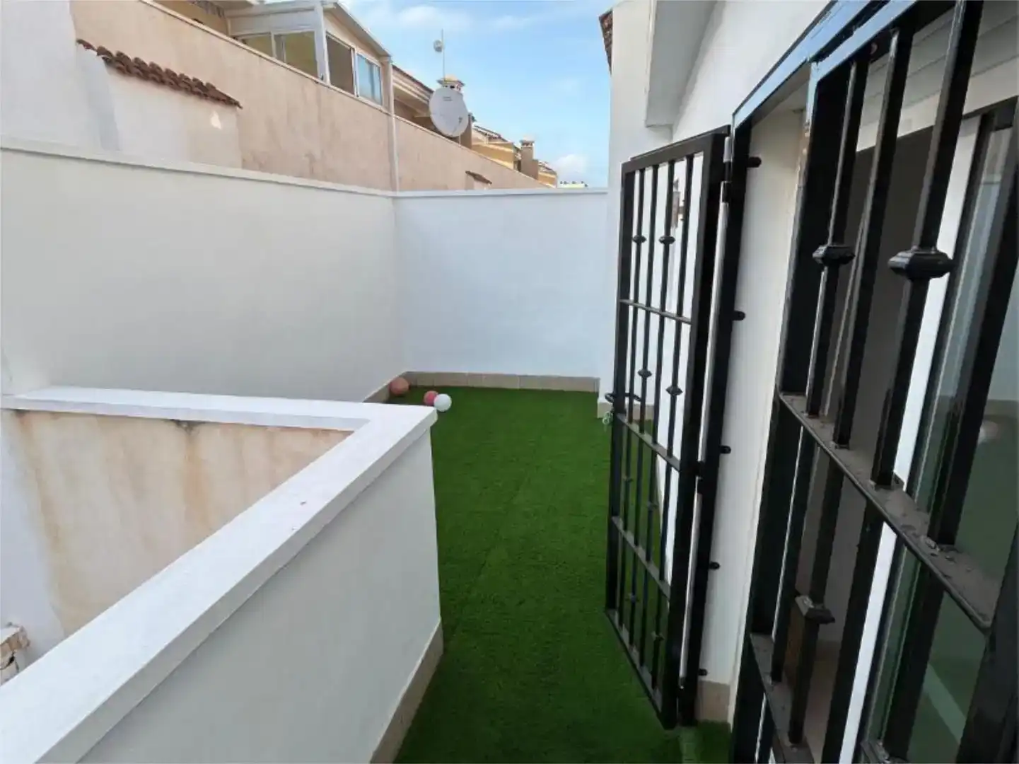 Terrassa de Pis en venda en Pilar de la Horadada amb Aire condicionat, Piscina i Balcó