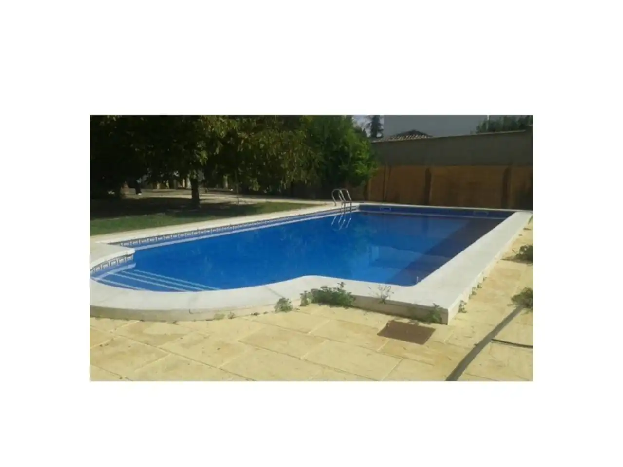 Piscina de Casa o xalet en venda en Lucena amb Jardí privat, Terrassa i Piscina