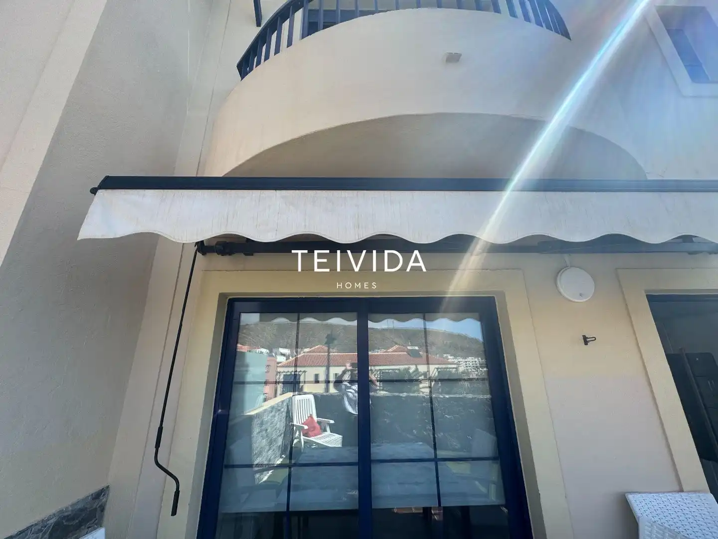 Vista exterior de Piso de alquiler en Arona con Terraza, Piscina y Amueblado