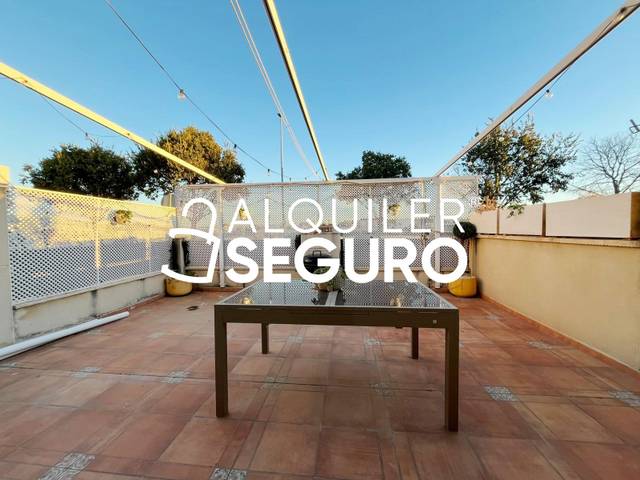 Casa-chalet en Alquiler en Generalife en La Montaña - El Cortijo