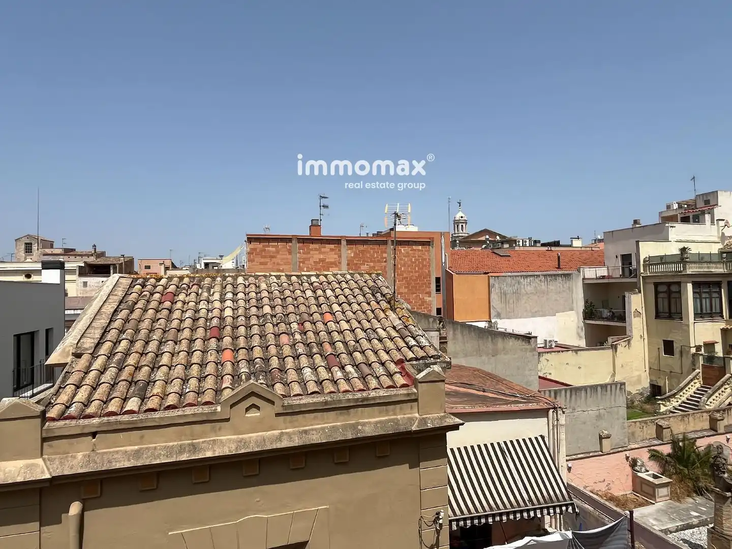 Vista exterior de Pis en venda en Vilanova i la Geltrú amb Aire condicionat, Calefacció i Moblat