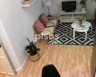 Living room of Flat for sale in  Sevilla Capital  with Furnished