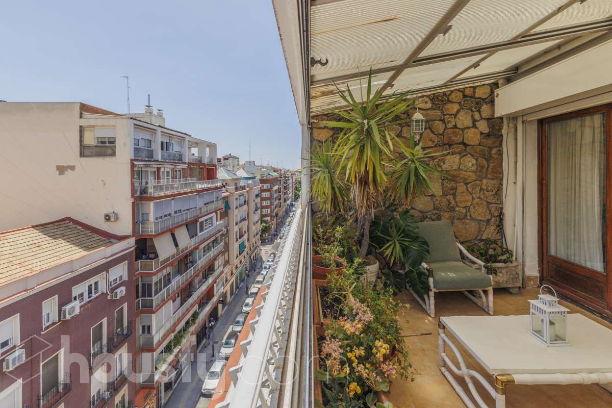 Terrassa de Àtic en venda en  Madrid Capital amb Aire condicionat, Calefacció i Parquet