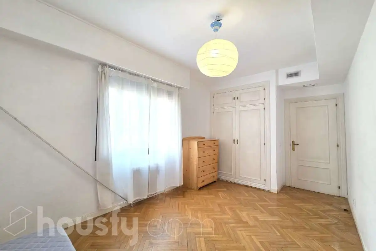 Wohnung zur Miete in Calle del Corazón de María, Prosperidad