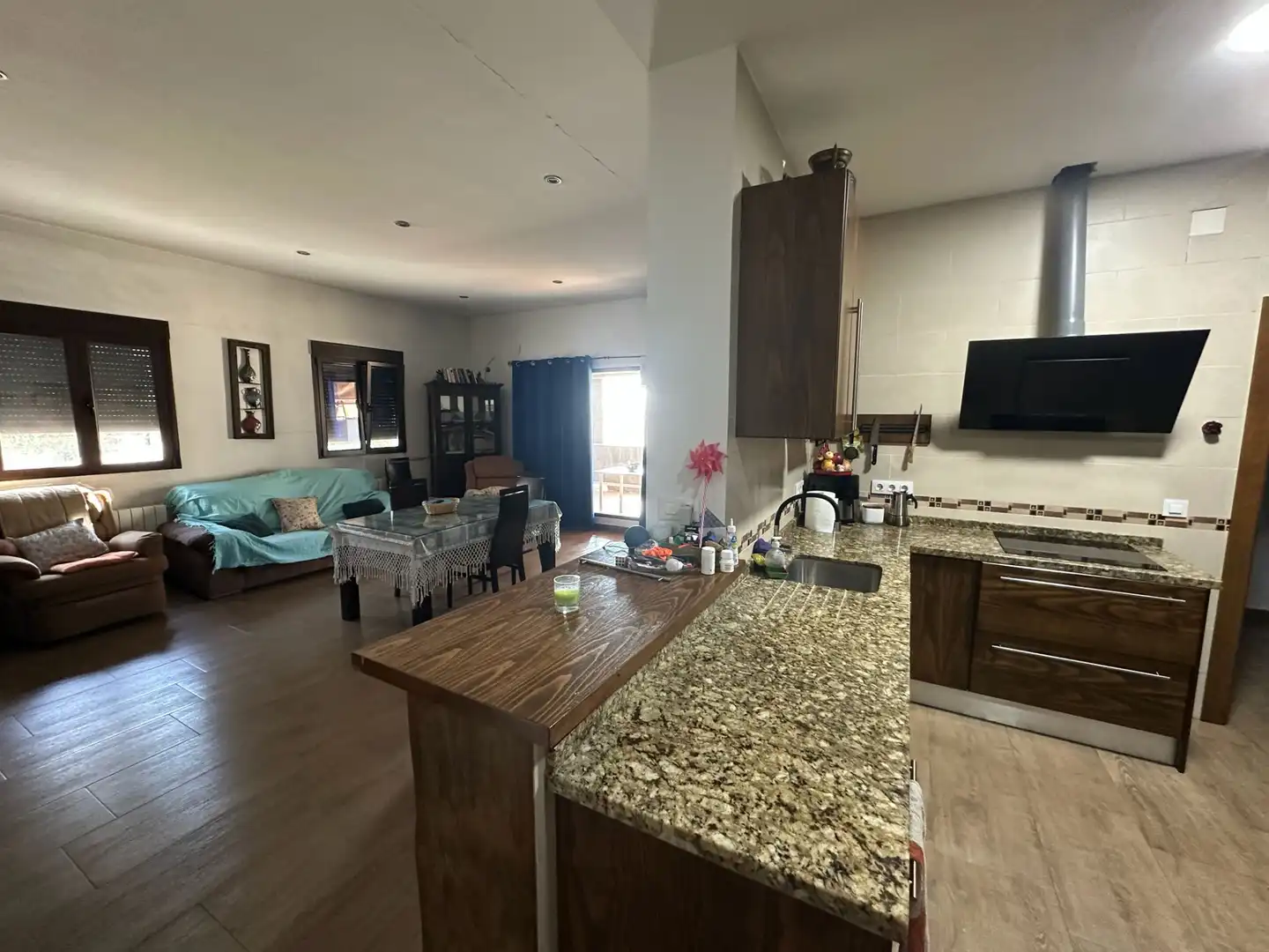 Kitchen of Houses for sale in Mengabril  with Air Conditioner, Heating and Swimming Pool
