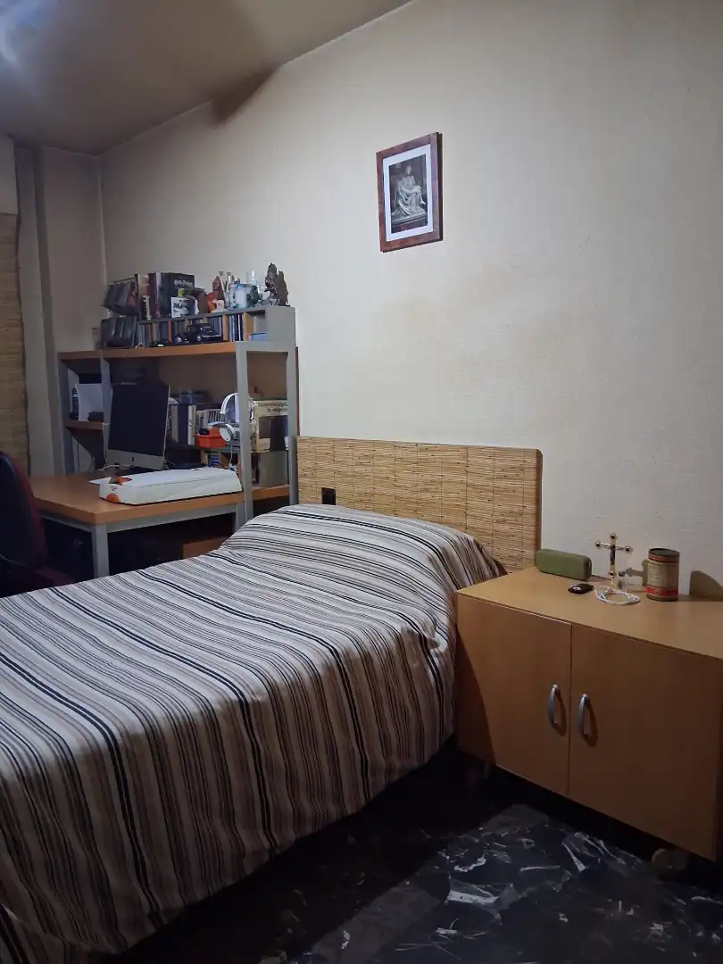 Dormitori de Pis en venda en Jaén amb Moblat
