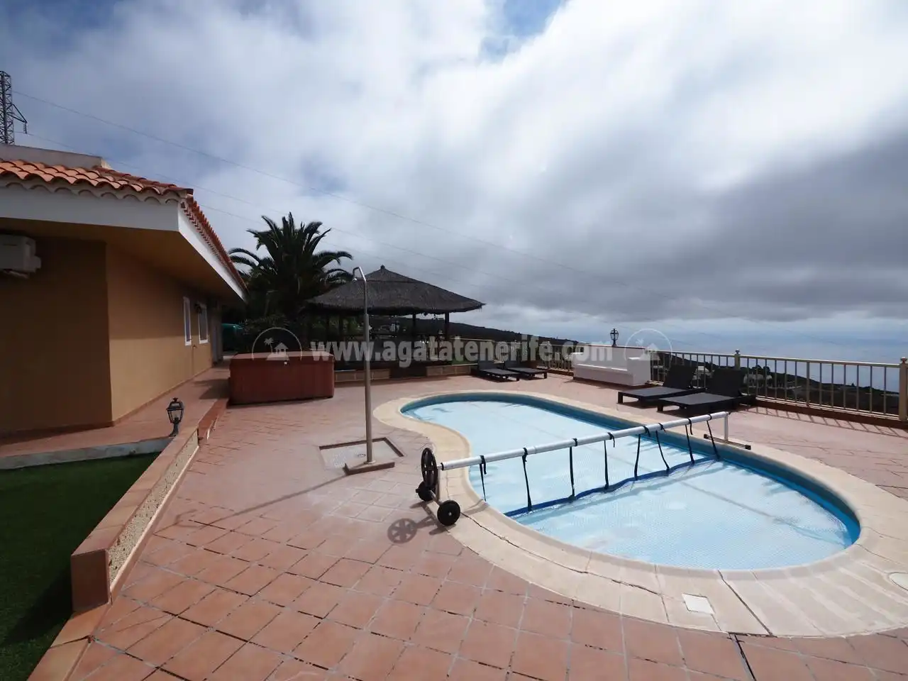 Country homes for sale in Casco Urbano