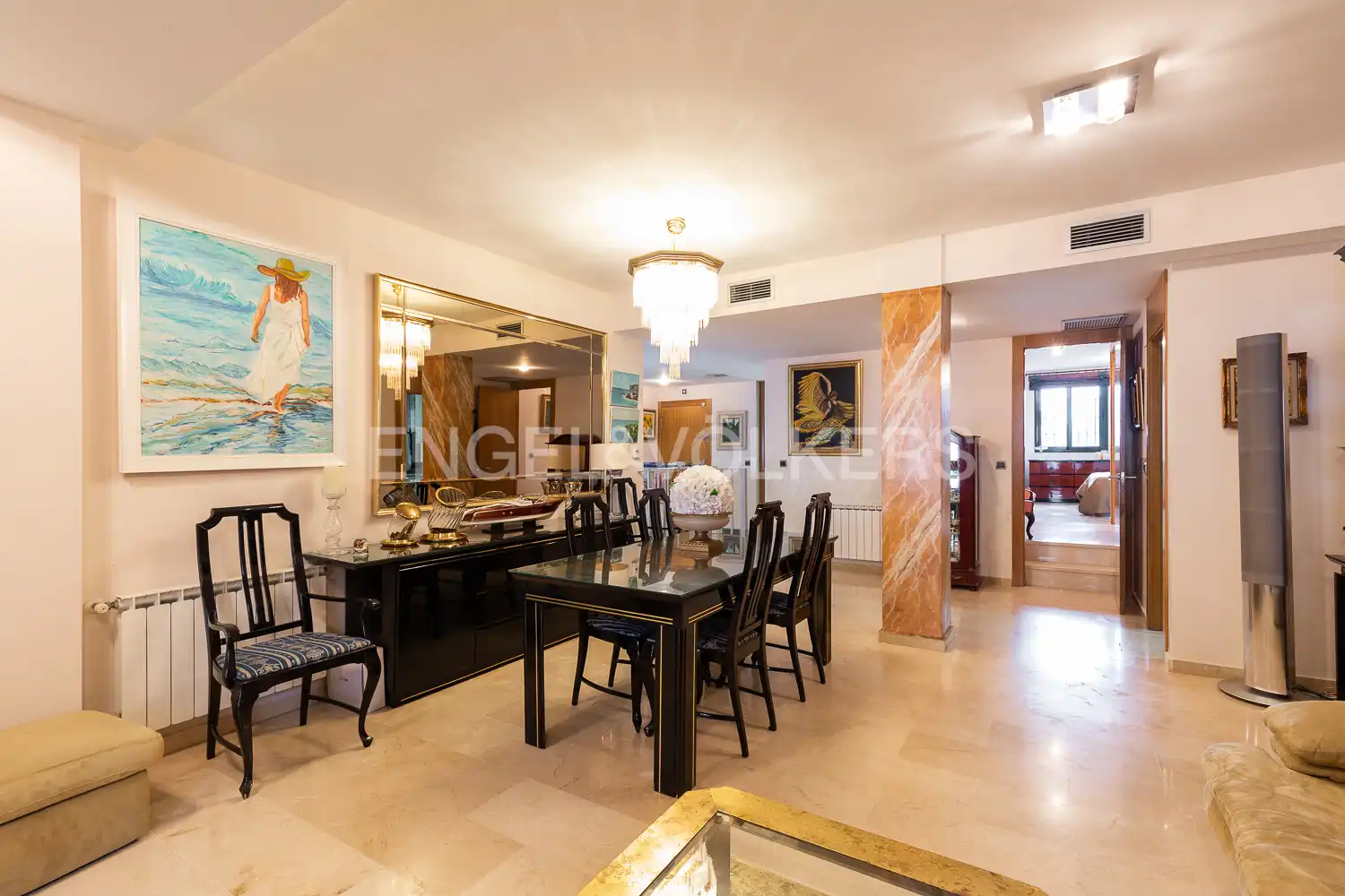 Comedor de Casa adosada en venta en Valencia con Aire acondicionado, Calefacción y Jardín privado