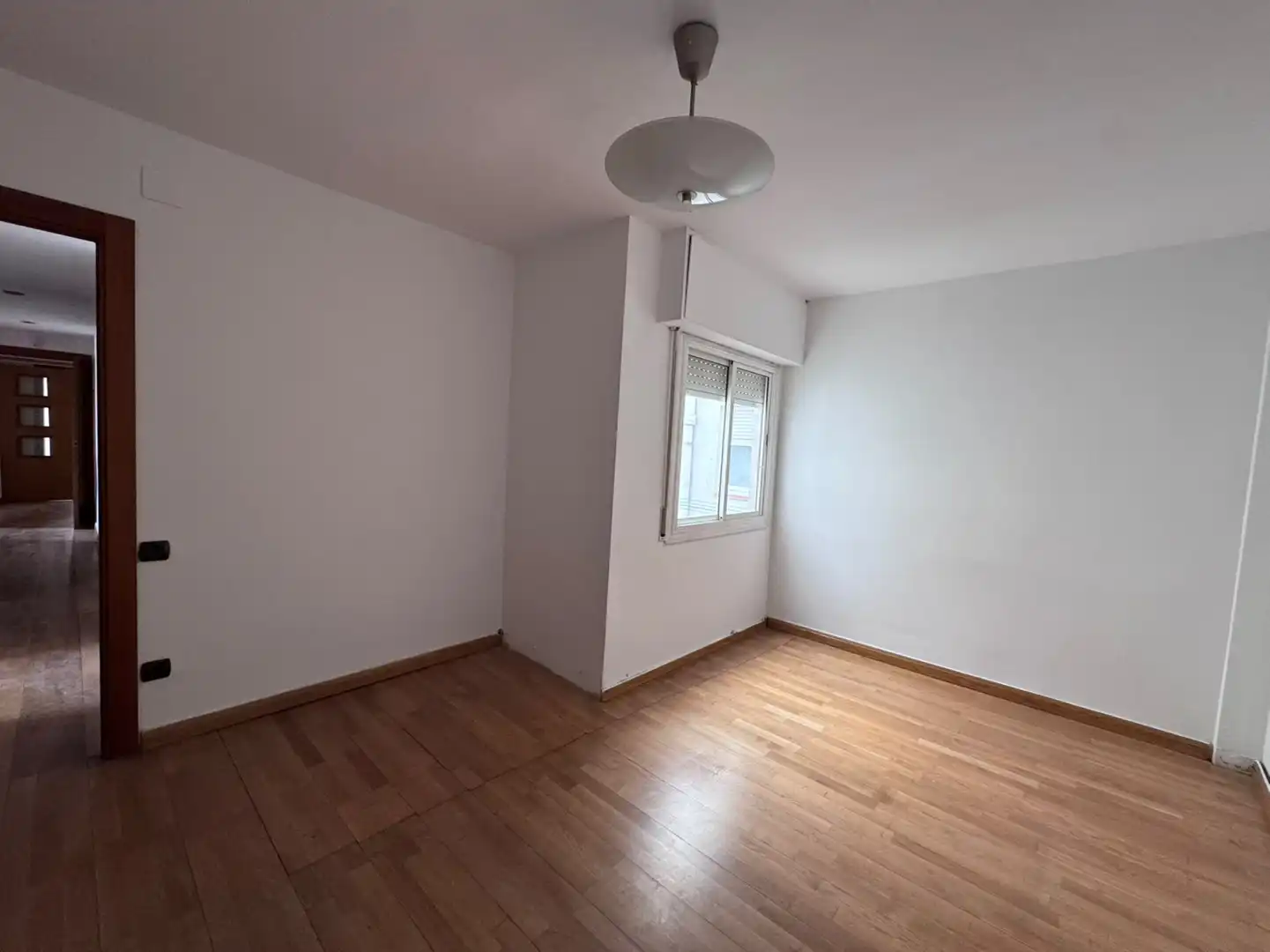 Schlafzimmer von Dachboden zum Verkauf in Mollet del Vallès mit Terrasse