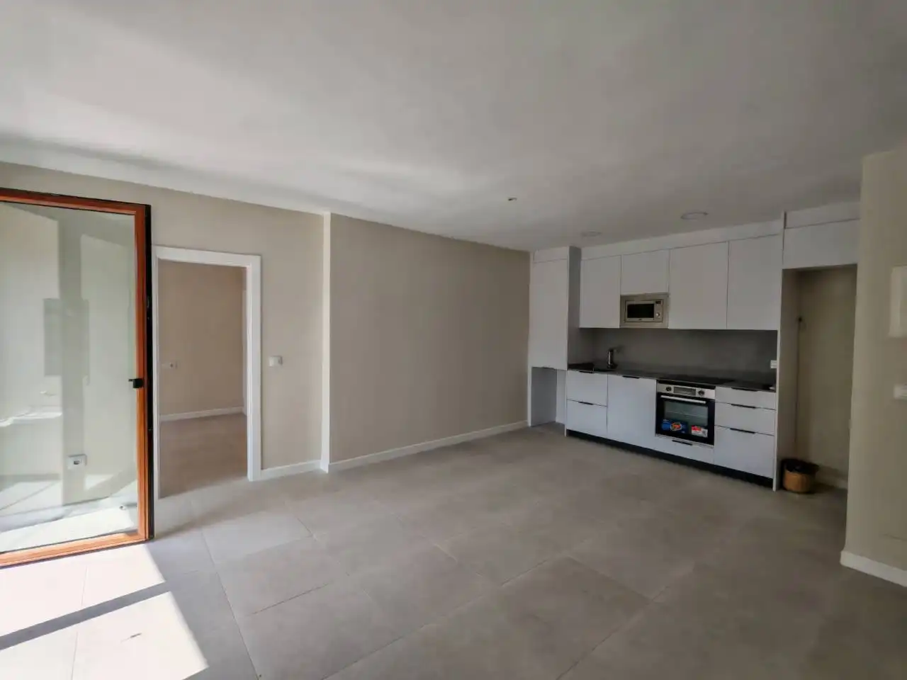 Cocina de Piso de alquiler en Albons con Aire acondicionado, Terraza y Balcón
