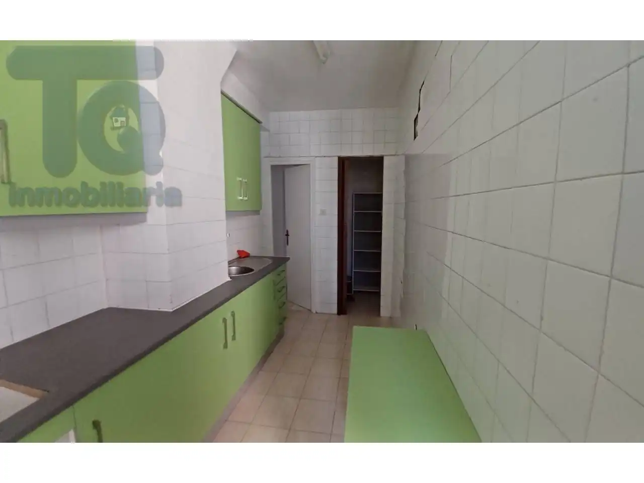 Kitchen of Flat for sale in Granada  with Air Conditioner, Heating and Balcony