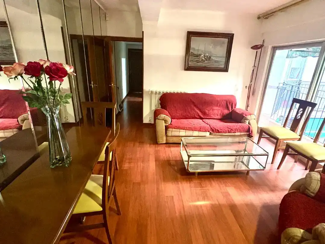 Sala d'estar de Pis en venda en  Madrid Capital amb Terrassa