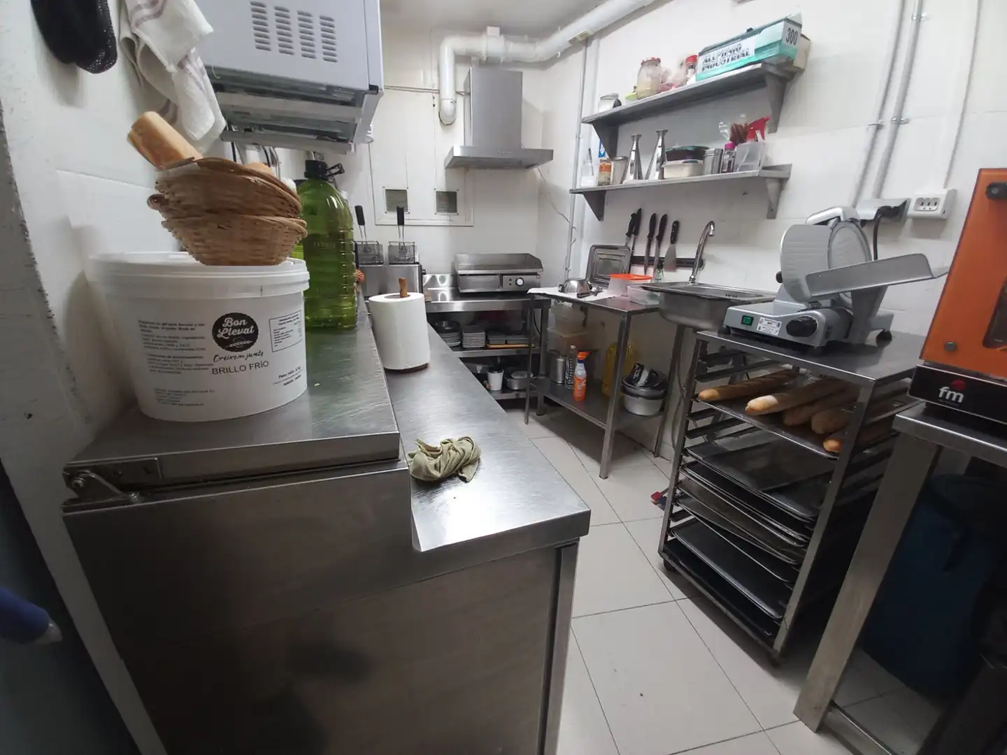 Cocina de Local en traspaso en Barcelona con Aire acondicionado, Calefacción y Terraza